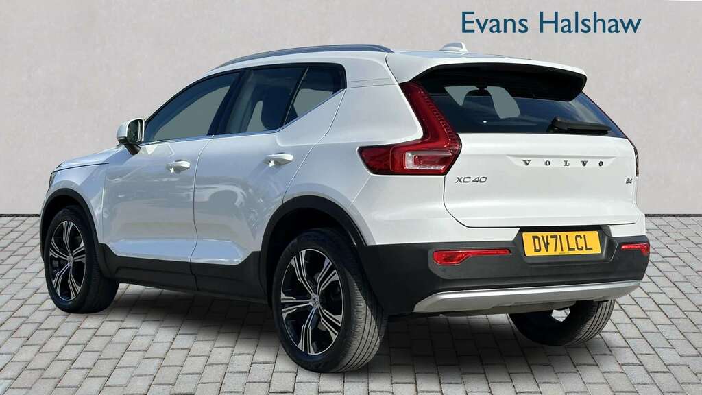 Volvo XC40 2.0 B4p Inscription Pro 2021 White #4