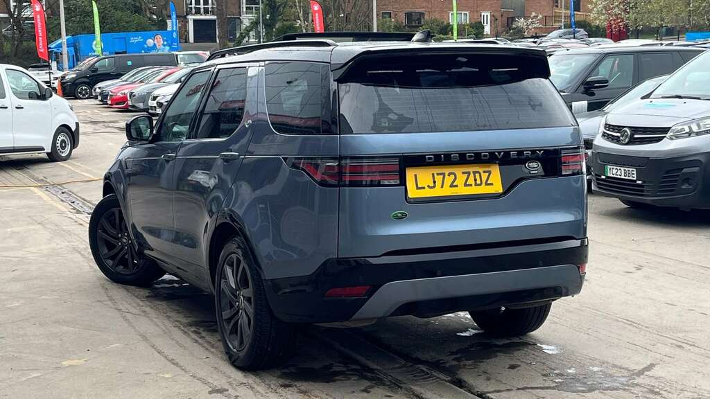 Land Rover Discovery 3.0 D300 R-dynamic Se 2022 LJ72ZDZ Blue #2