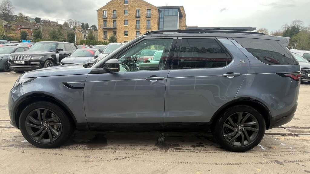 Land Rover Discovery 3.0 D300 R-dynamic Se 2022 LJ72ZDZ Blue #6