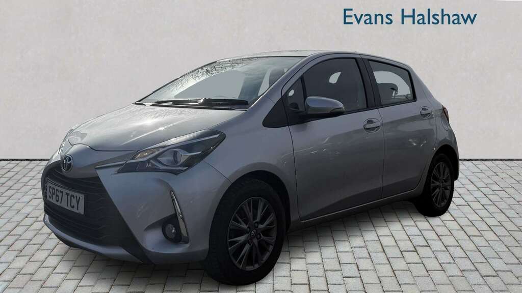 Toyota Yaris 1.5 Vvt-i Icon 2017 SP67TCY Silver #3