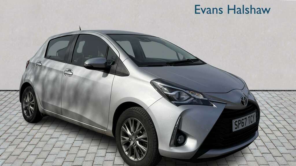 Toyota Yaris 1.5 Vvt-i Icon 2017 Silver