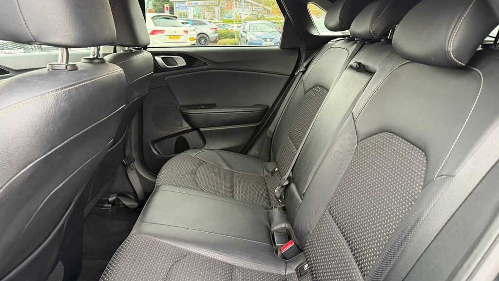 Kia Ceed 1.4T Gdi Isg 3 Dct 2020 SM69ZNT Black #4