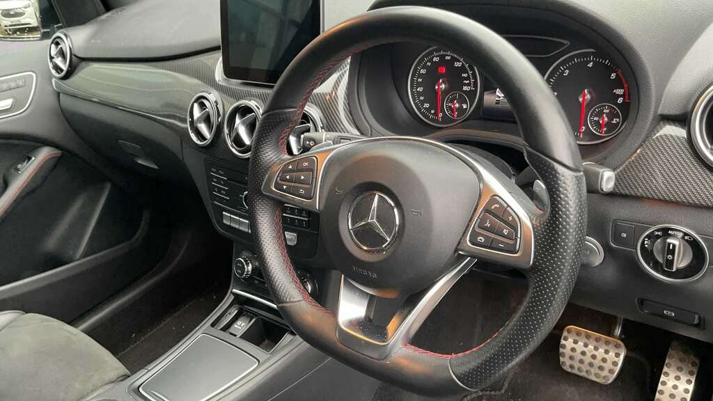 Mercedes-Benz B Class B200d Amg Line Premium Plus 2017 Blue #6
