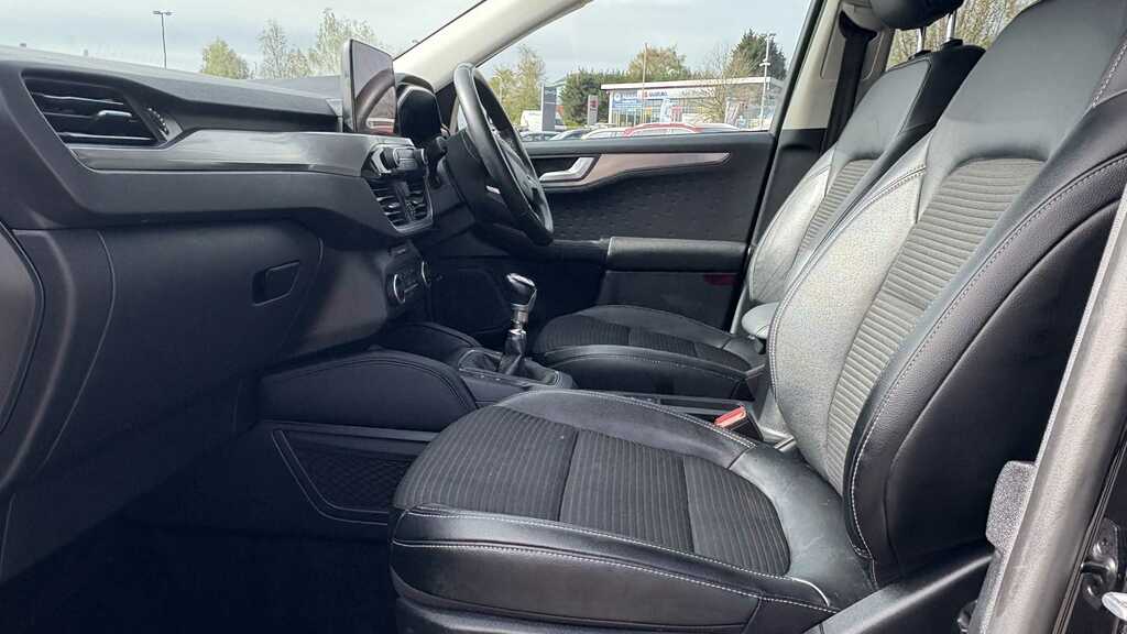 Ford Kuga 2.0 Ecoblue Mhev Titanium First Edition 2020 DN70VKV Black #4