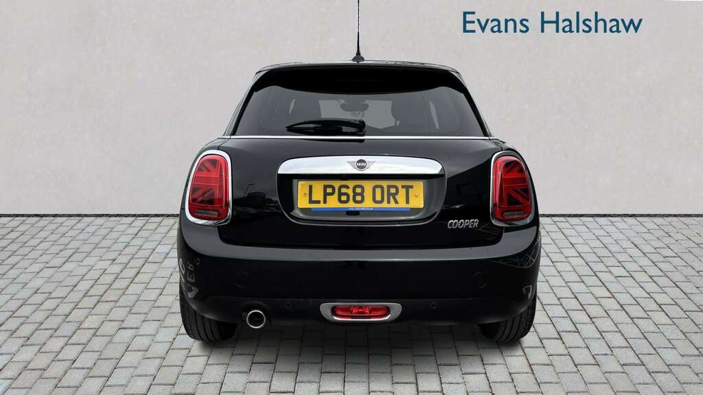 Mini Hatch 1.5 Cooper Exclusive II 2018 LP68ORT Black #5