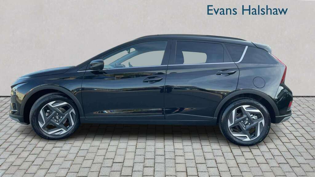 Hyundai Bayon 1.0 Tgdi Premium Dct 2024 YP74RLZ Black #3