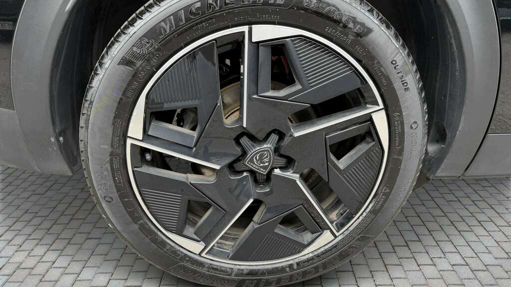 Peugeot 408 158Kw Gt 58Kwh 2025 Black #2