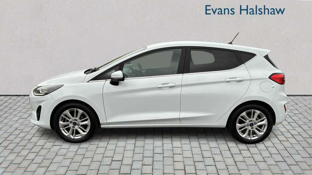 Ford Fiesta 1.0 Ecoboost Hybrid Mhev 125 Titanium 2023 YY23LKM White #5