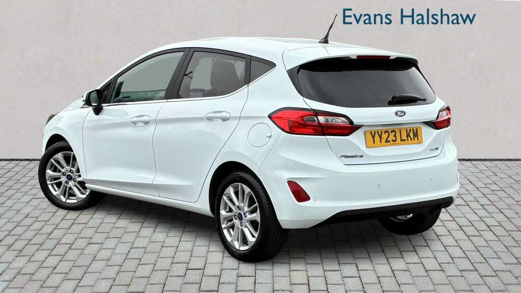 Ford Fiesta 1.0 Ecoboost Hybrid Mhev 125 Titanium 2023 YY23LKM White #2
