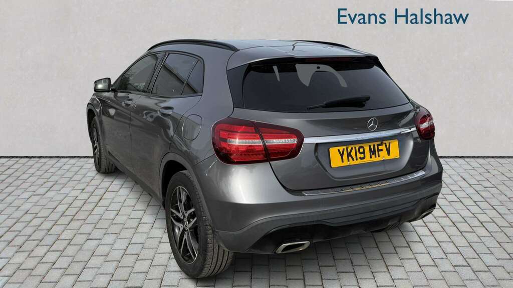 Mercedes-Benz GLA Class 180 Urban Edition 2019 YK19MFV Grey #5
