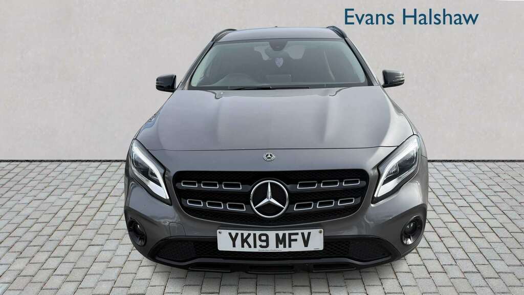 Mercedes-Benz GLA Class 180 Urban Edition 2019 YK19MFV Grey #2