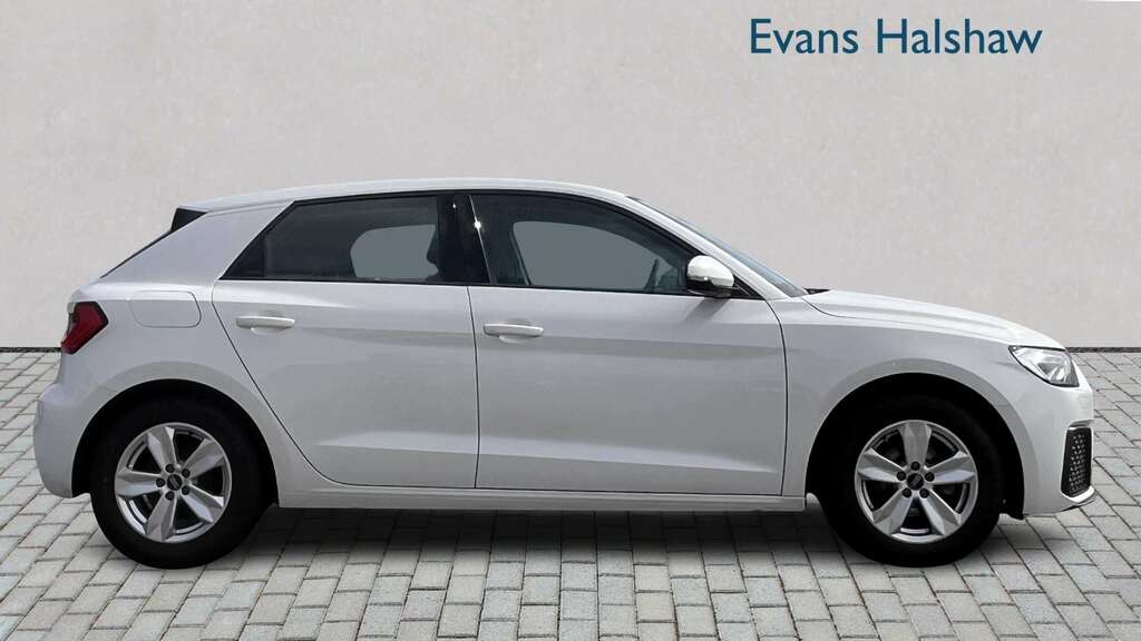 Audi A1 25 Tfsi Technik 2022 MV71ZLK White #6
