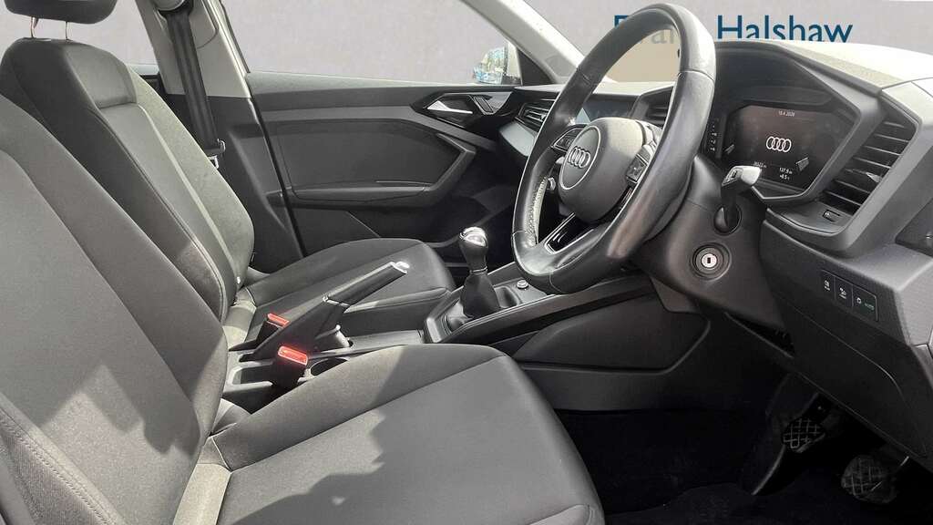Audi A1 25 Tfsi Technik 2022 MV71ZLK White #3