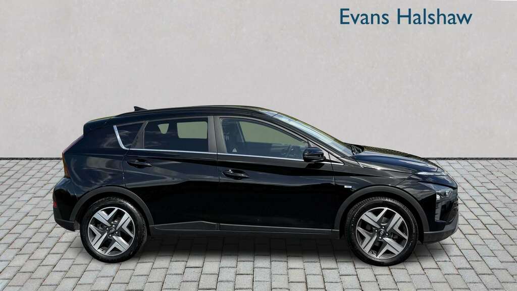 Hyundai Bayon 1.0 Tgdi 120 48V Mhev Premium Dct 2023 SL23GAU Black #6