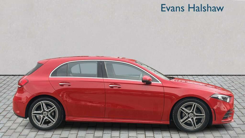 Mercedes-Benz A Class A200 Amg Line Premium 2018 OY68UAS Red #4