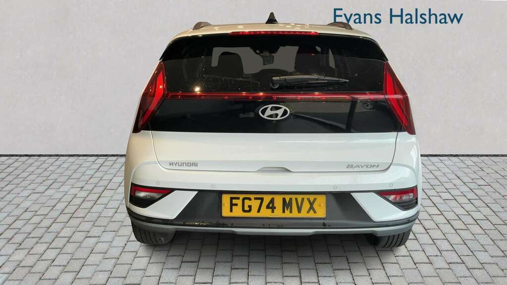 Hyundai Bayon 1.0 Tgdi Premium Dct 2024 FG74MVX White #5