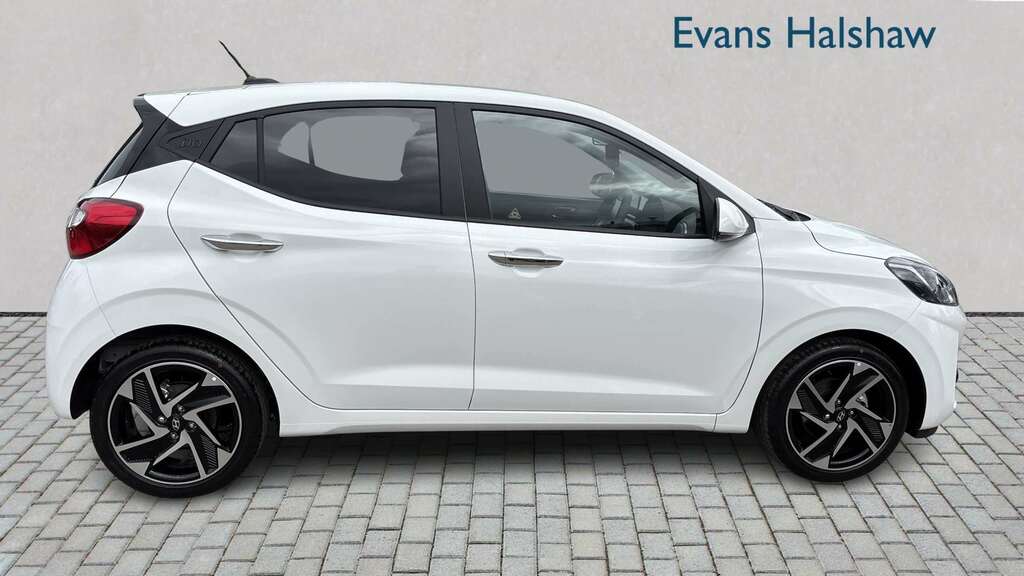 Hyundai I10 1.2 79 Premium Nav 2026 KR26RWE White #3
