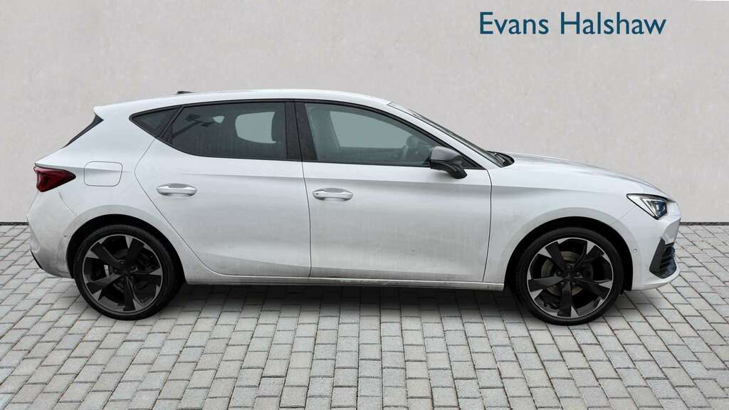 Cupra Leon 1.5 Tsi V1 2024 KT24OPM White #5