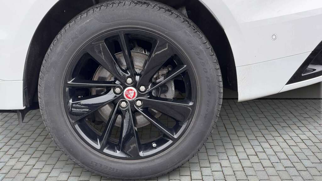 Jaguar F-Pace 2.0 D200 R-dynamic Se Awd 2021 MJ21CYX White #6