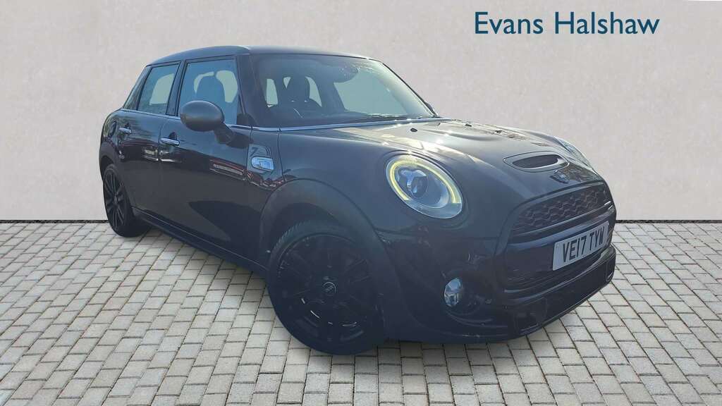 Mini Hatch 2.0 Cooper S Seven 2017 Black