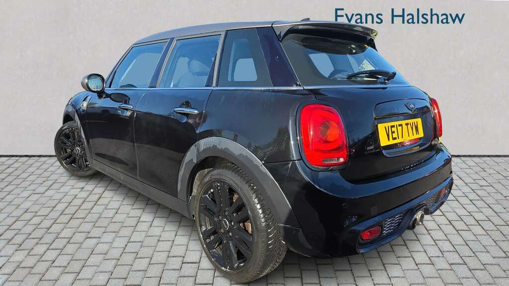 Mini Hatch 2.0 Cooper S Seven 2017 VE17TYW Black #2