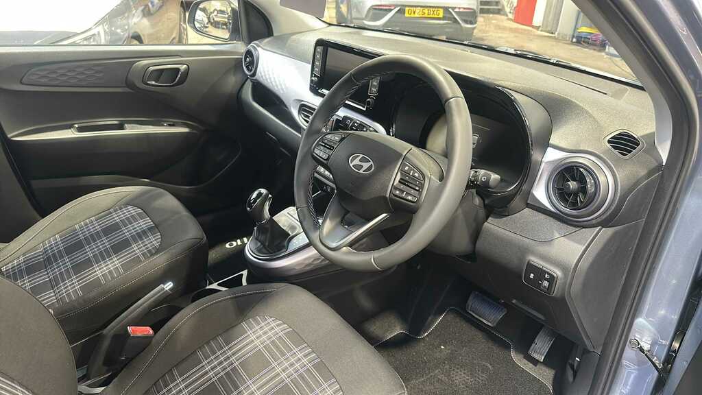 Hyundai I10 1.2 79 Premium Nav 2026 FP26WEH Blue #6