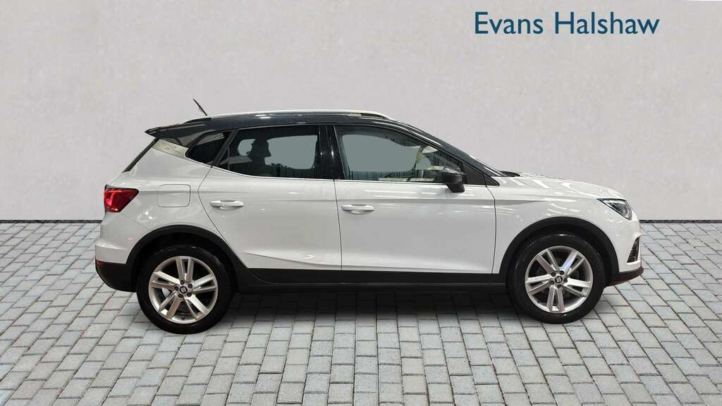 Seat Arona 1.0 Tsi 110 Fr Ez Dsg 2021 White #3