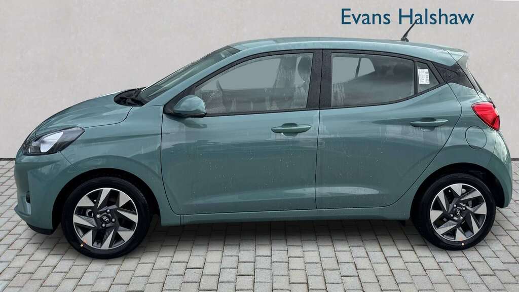Hyundai I10 1.0 63 Advance Nav 2026 YE26ORO Green #3