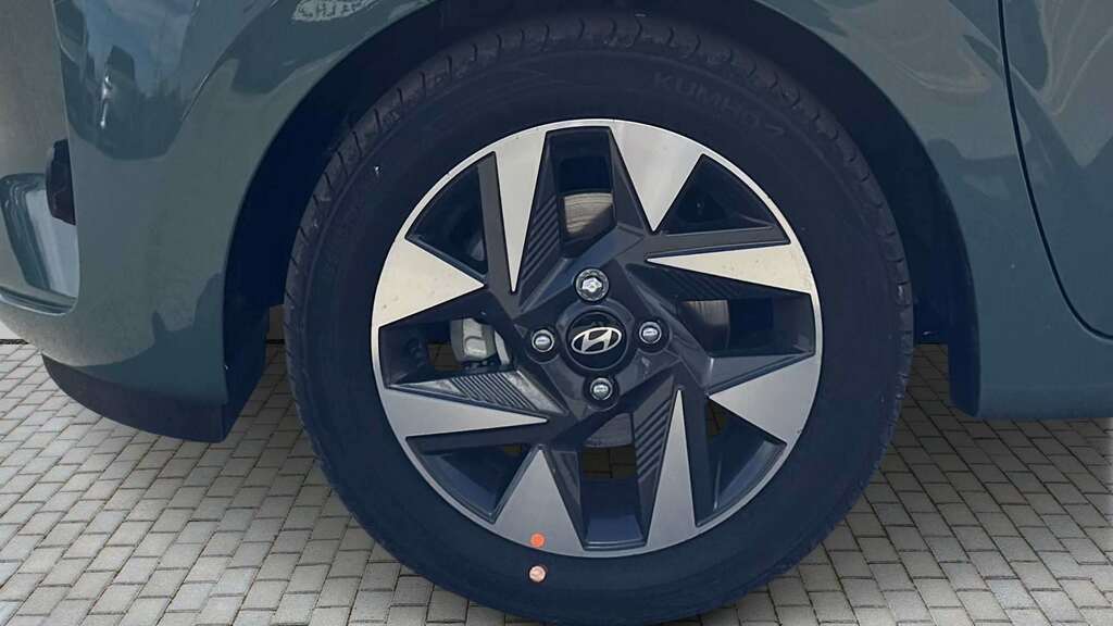 Hyundai I10 1.0 63 Advance Nav 2026 YE26ORO Green #6