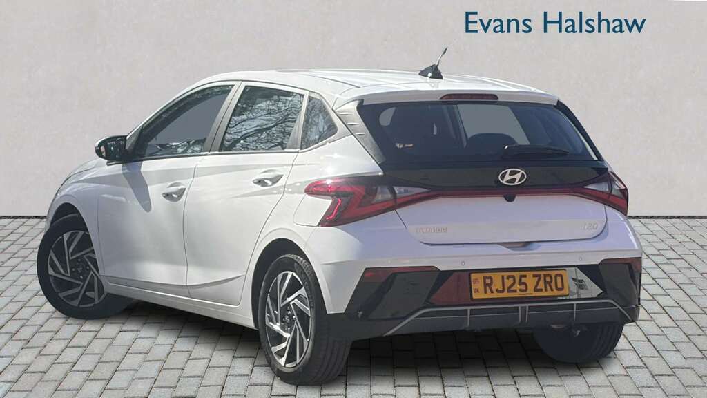 Hyundai I20 1.0T Gdi Advance Nav 2025 RJ25ZRO White #2