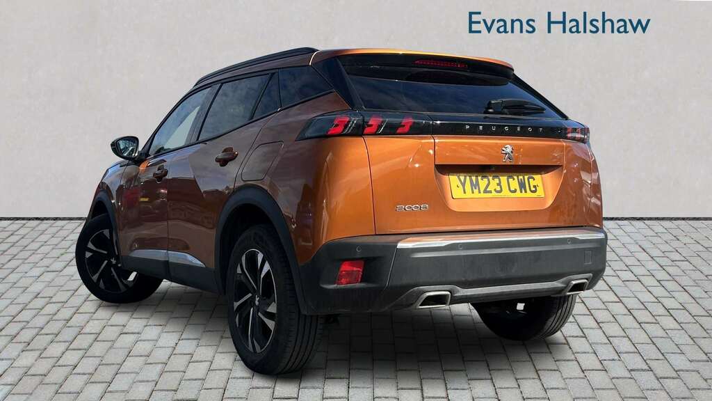 Peugeot 2008 1.2 Puretech 130 Allure Premium Eat8 2023 YM23CWG Orange #2