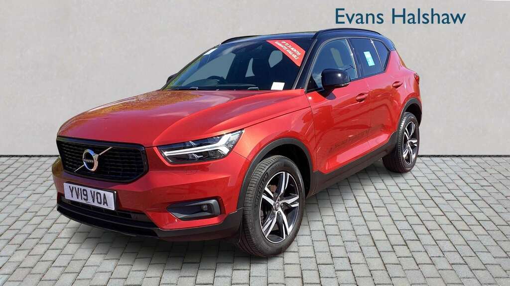 Volvo XC40 1.5 T3 163 R Design 2019 YV19VOA Red #3