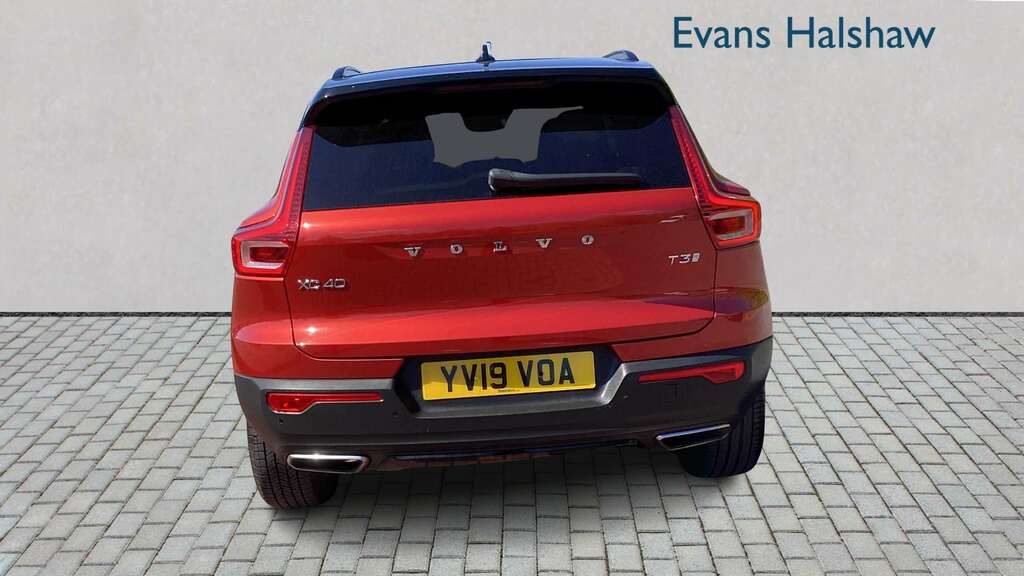 Volvo XC40 1.5 T3 163 R Design 2019 YV19VOA Red #6