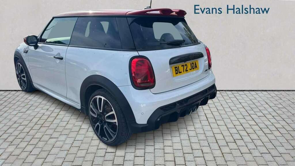 Mini Hatch 2.0 John Cooper Works 2023 BL72JOA White #3