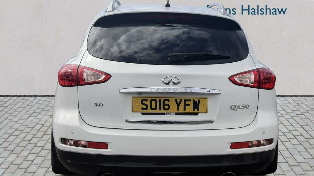 Infiniti QX50 3.0D Gt Premium 2016 SO16YFW White #5