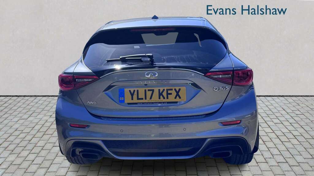 Infiniti Q30 2.0T Sport Dct Awd In-touch Nav 2017 YL17KFX Silver #5