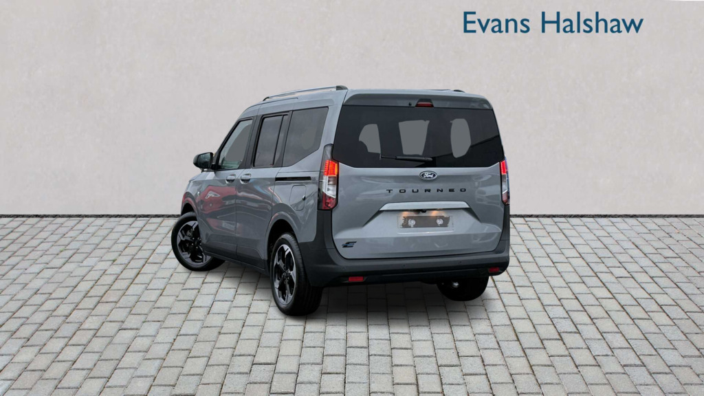 Ford Tourneo Courier 100Kw Titanium 43Kwh 2025 Silver #2