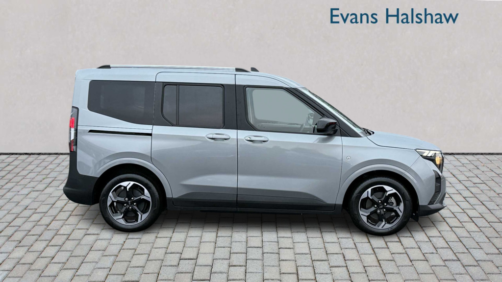 Ford Tourneo Courier 100Kw Titanium 43Kwh 2025 Silver #4