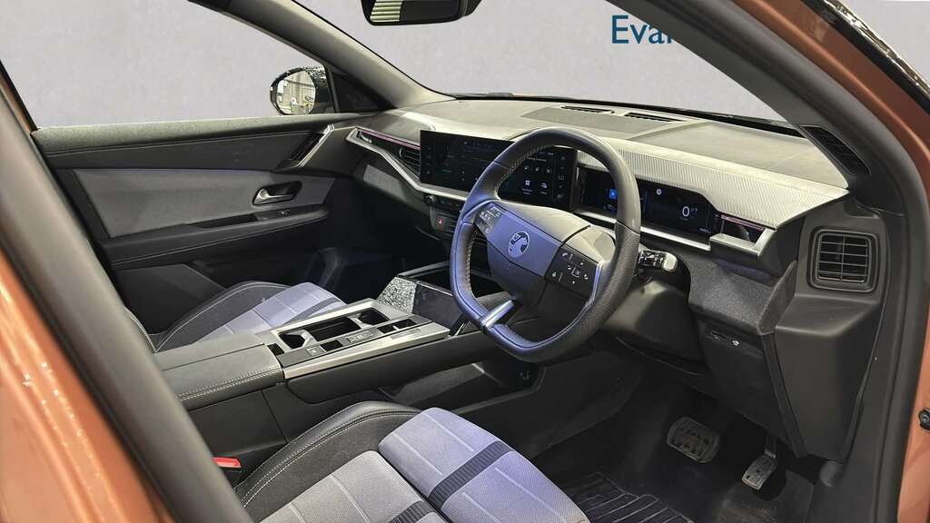 Vauxhall Grandland 157Kw Gs 73Kwh 2024 YF74HJK Brown #2