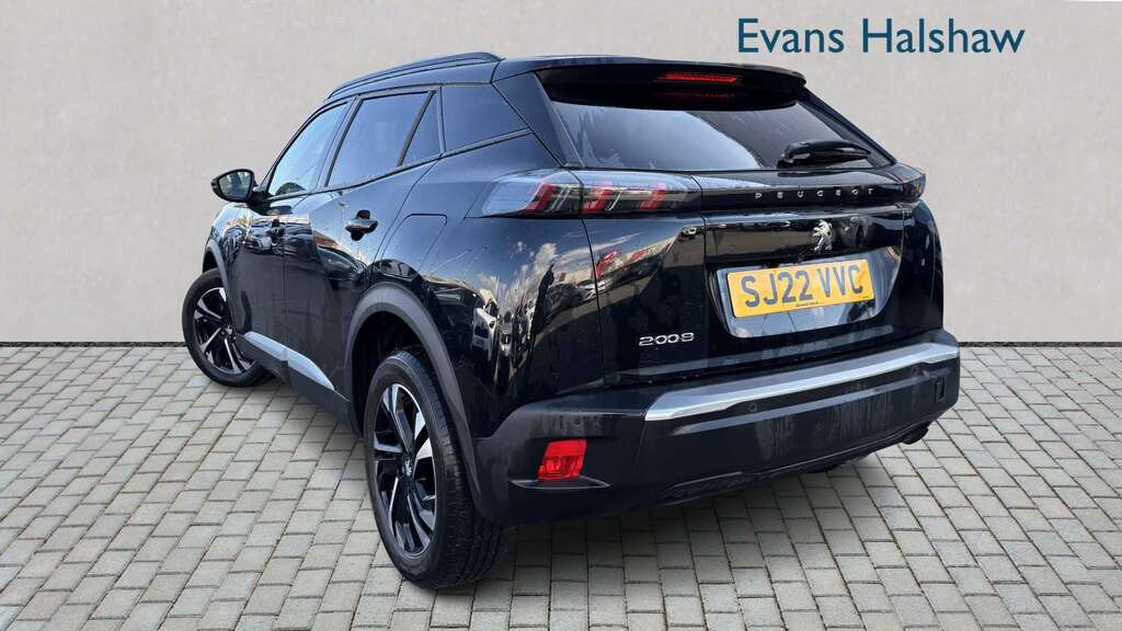 Peugeot 2008 1.2 Puretech Allure Premium 2022 SJ22VVC Black #2