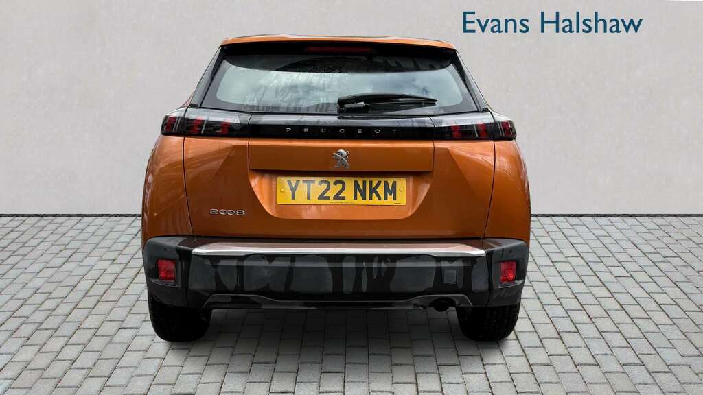 Peugeot 2008 1.2 Puretech Active Premium 2022 YT22NKM Orange #5