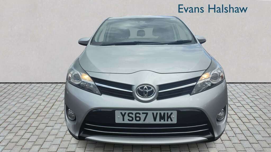 Toyota Verso 1.6 V-matic Icon Tss Grey #4