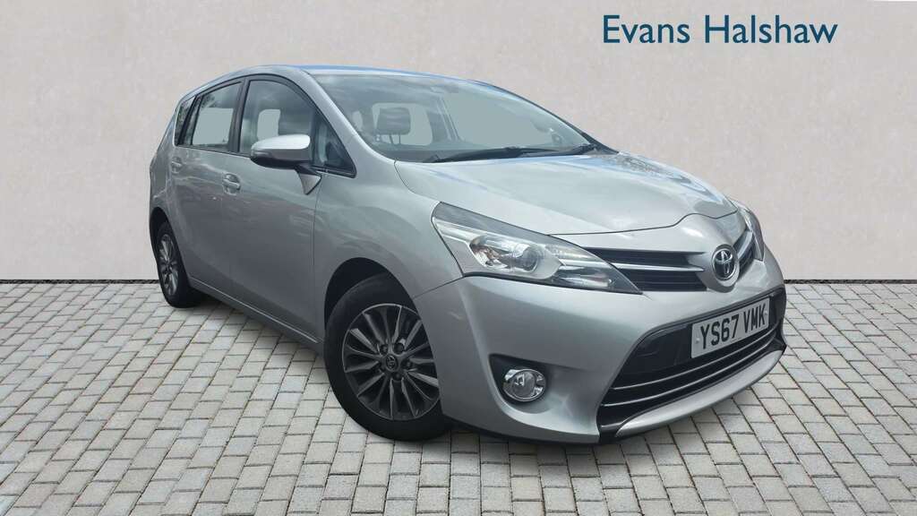 Toyota Verso 1.6 V-matic Icon Tss Grey #1