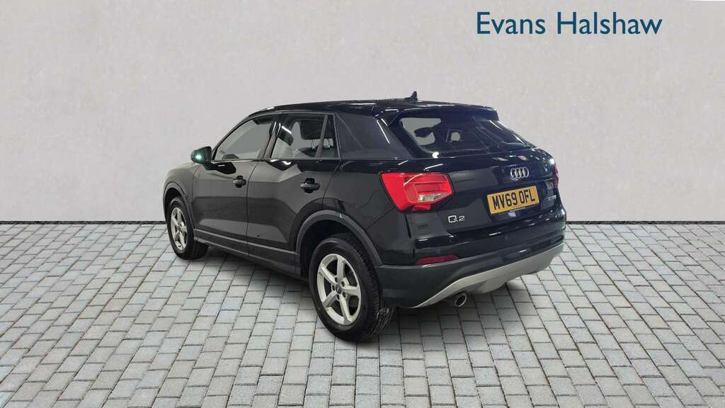 Audi Q2 30 Tfsi Technik 2019 MV69OFL Black #5