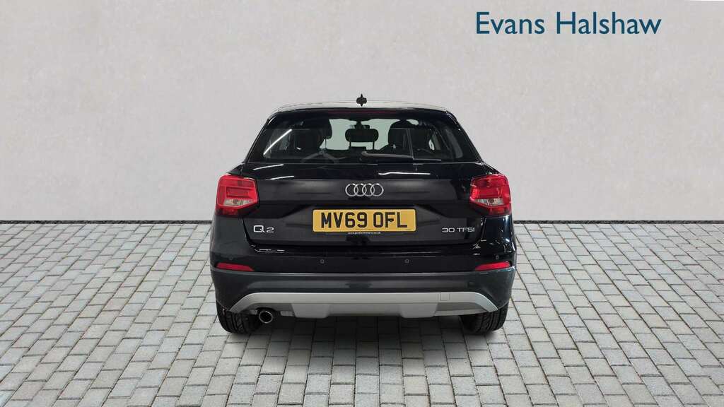 Audi Q2 30 Tfsi Technik 2019 MV69OFL Black #6
