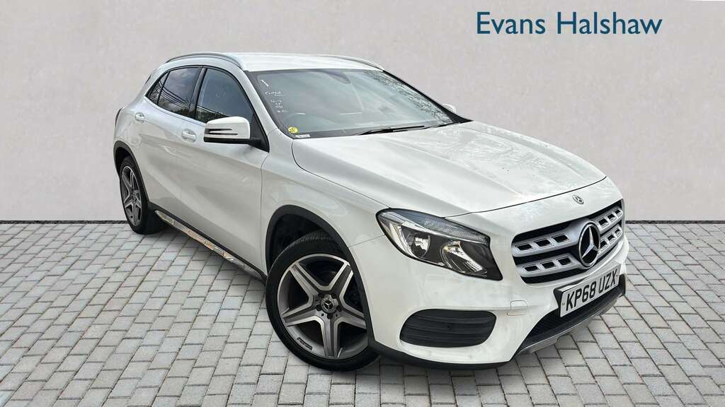 Mercedes-Benz GLA Class 200 Amg Line 2018 White