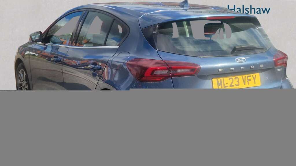 Ford Focus 1.0 Ecoboost Hybrid Mhev Titanium 2023 ML23VFY Blue #2