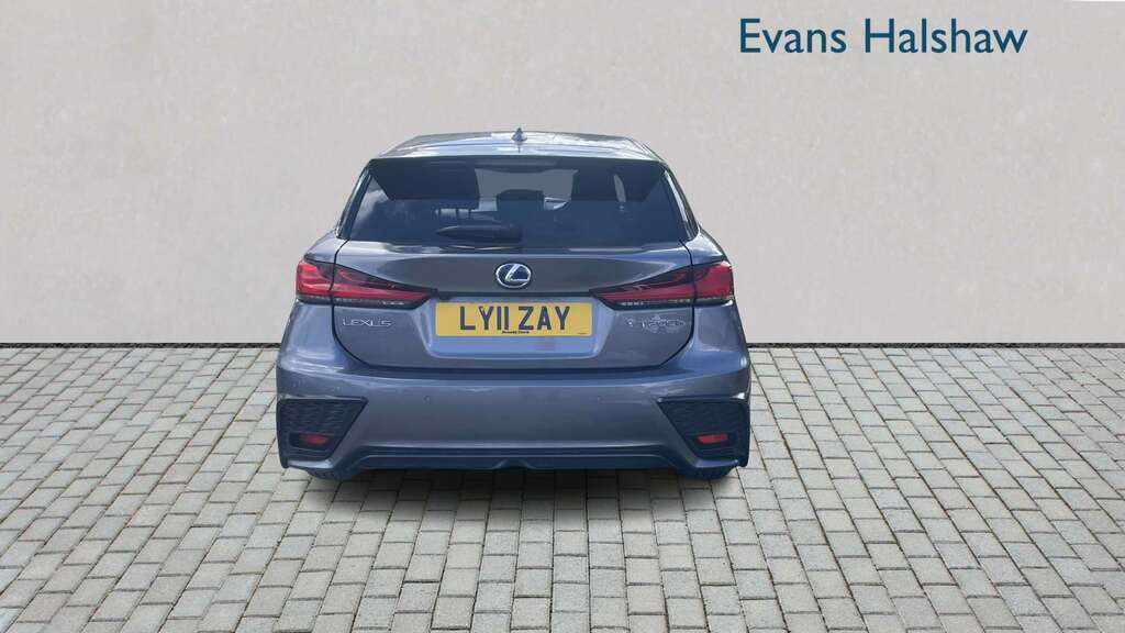 Lexus CT 200H 1.8 F-sport Cvt 2019 NX69URW Grey #3