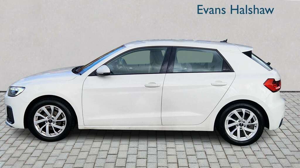 Audi A1 30 Tfsi 110 Sport 2024 DC73OVV White #3