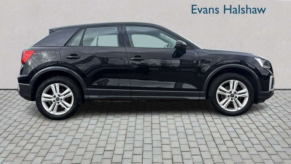 Audi Q2 30 Tfsi Sport 2022 DA72OLC Black #6